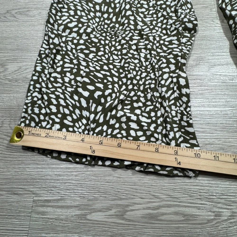LOFT Women's Wide Leg Pants Animal Print Olive Green‎ White Size S Elastic Waist